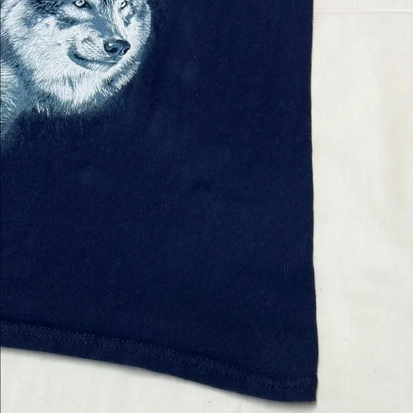 Gildan heavy cotton Wolfpack howl blue size medium short sleeve graphic tee - Picture 7 of 16